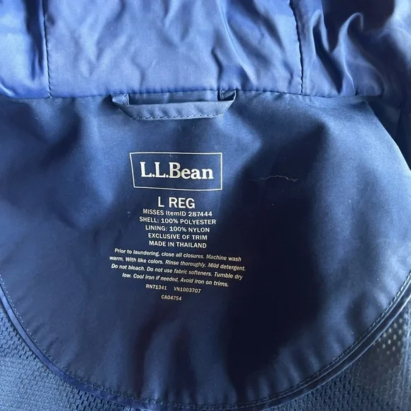 L.L. Bean Women's Navy Rain/Trench Coat with hood, women’s size L - Picture 2 of 10